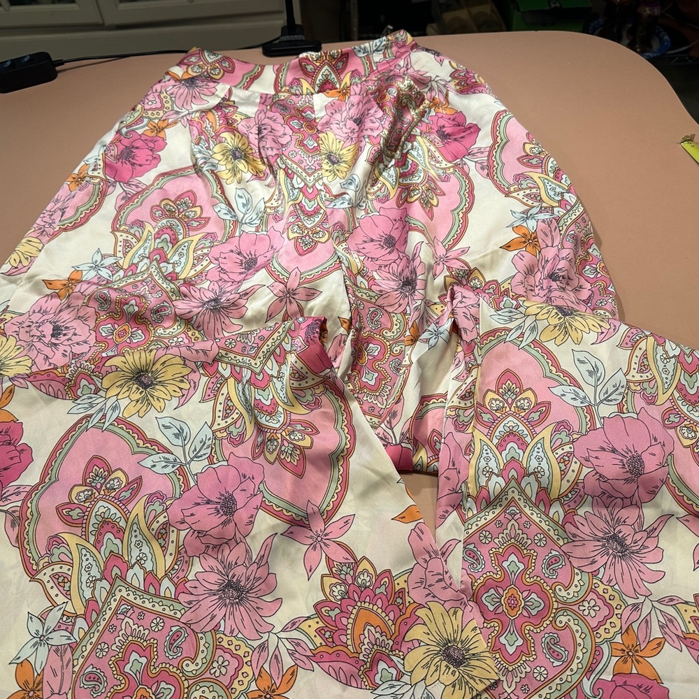 EUC. Vici Pink, Cream & Yellow Floral Wide-Leg Pants